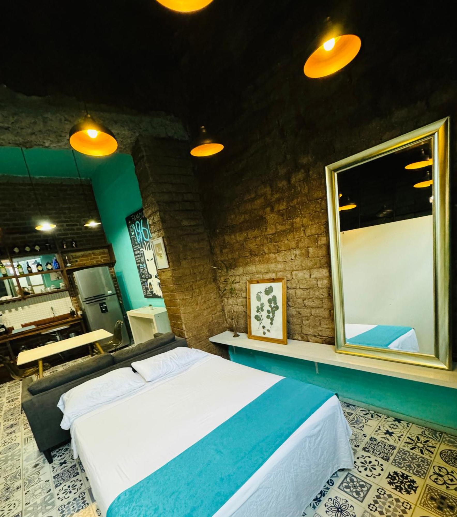 Moonshine Boutique Hostal Cali Exterior foto