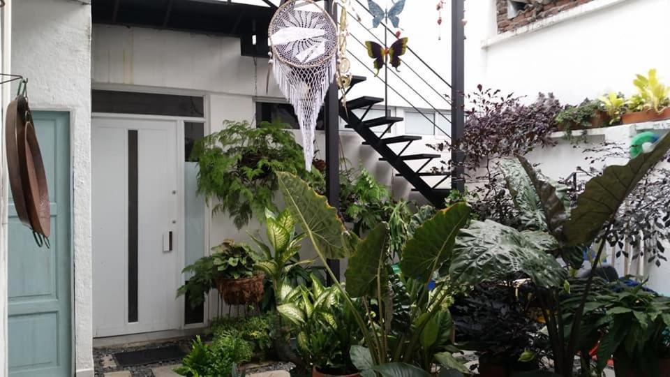 Moonshine Boutique Hostal Cali Exterior foto